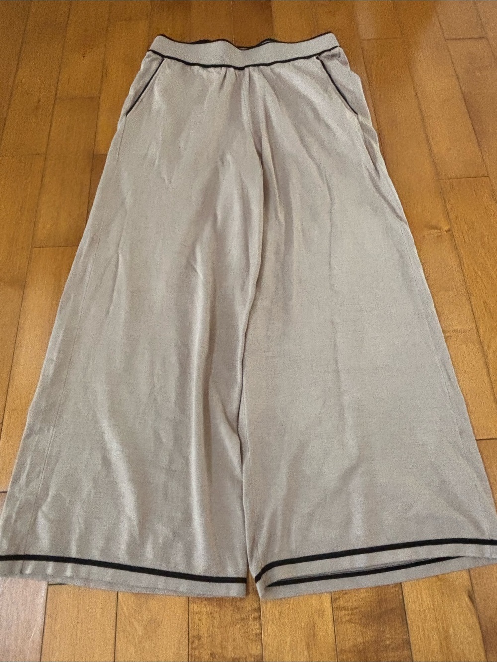 Adrianna Papell Wide-Leg Knit Pants Women’s Size Small Pockets Tan